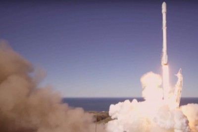 SpaceX consigue lanzar con éxito 10 satélites y recuperar el cohete Falcon 9 en tierra