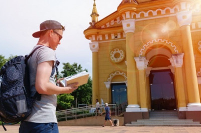 Cómo viajar por el mundo y mientras te pagan dinero por hacerlo